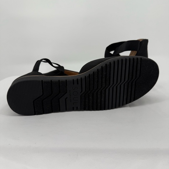 SOUL Naturalizer Intro Flat in a size 9 Black Closed Toe Sandal Comfort - Picture 5 of 10
